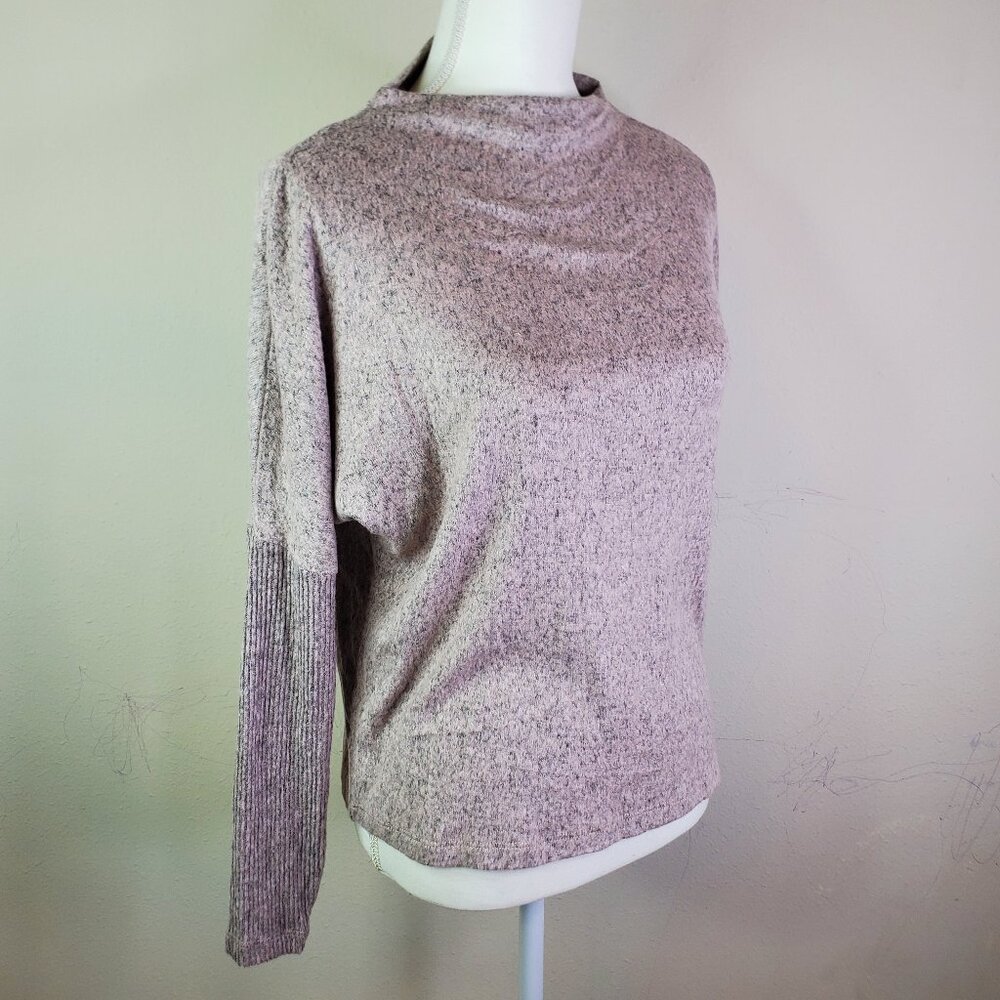 Gypsies & Moondust Juniors Blush Grey Mockneck Top S